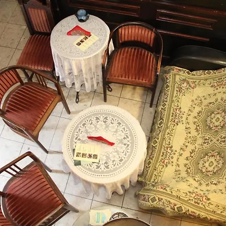 阿佛洛狄忒公寓 公寓 *